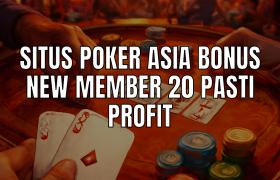 Pemain di situs poker Asia menikmati permainan dengan chips dan kartu di atas meja hijau.
